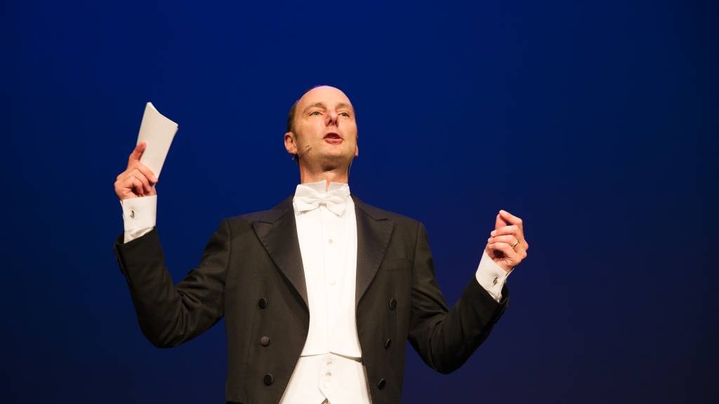 Thomas van Luyn presenteert De Tafel van Taal