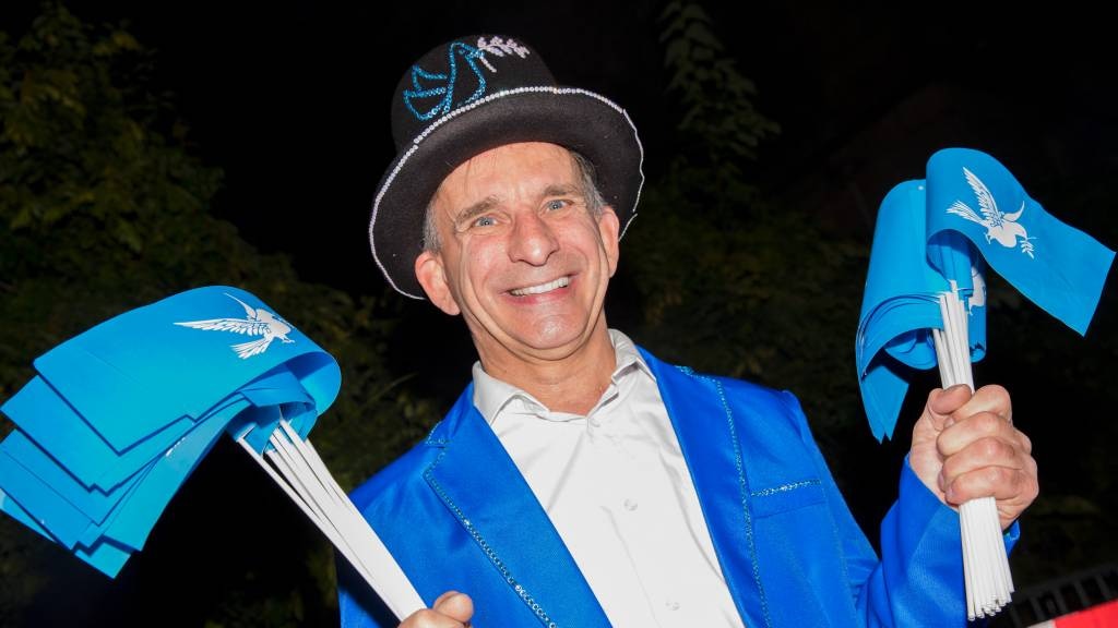 Vlemmix ziet af van Patricia Paay-sekspop