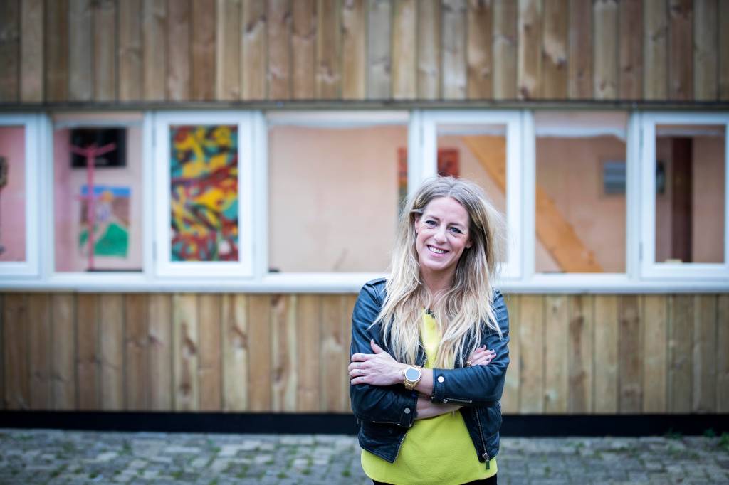 Billy moet Utopia weer verlaten