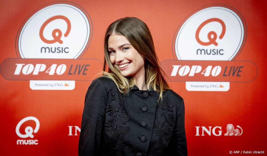 Roxy Dekker laat zich van andere kant zien op single met Kevin