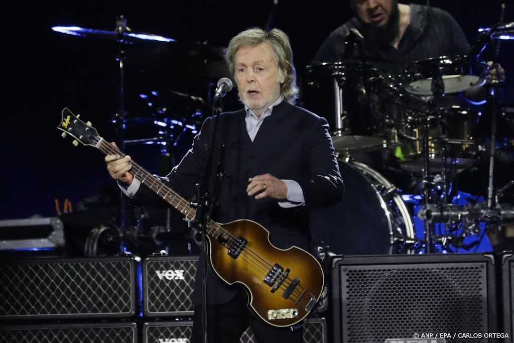 Paul McCartney blij met telefoonvrije optredens