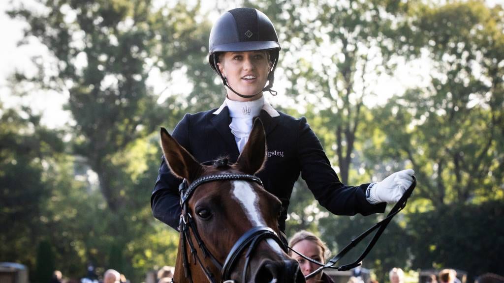 13e plaats voor Britt Dekker op NK Dressuur