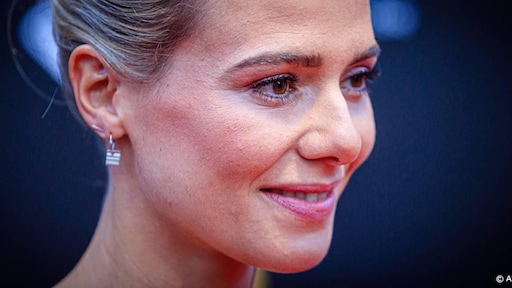 Hoofdrol Sallie Harmsen in eerste Nederlandse film voor Disney+: 'Mijn hart gestolen'