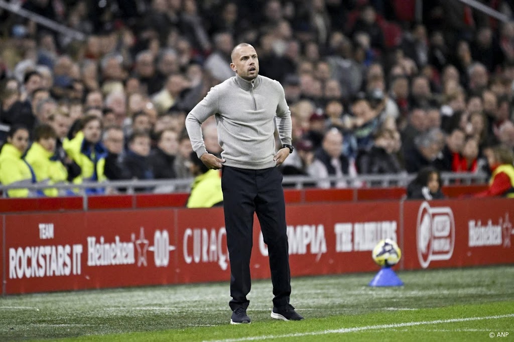 Trainer Heitinga had gehoopt dat Ajax verder was