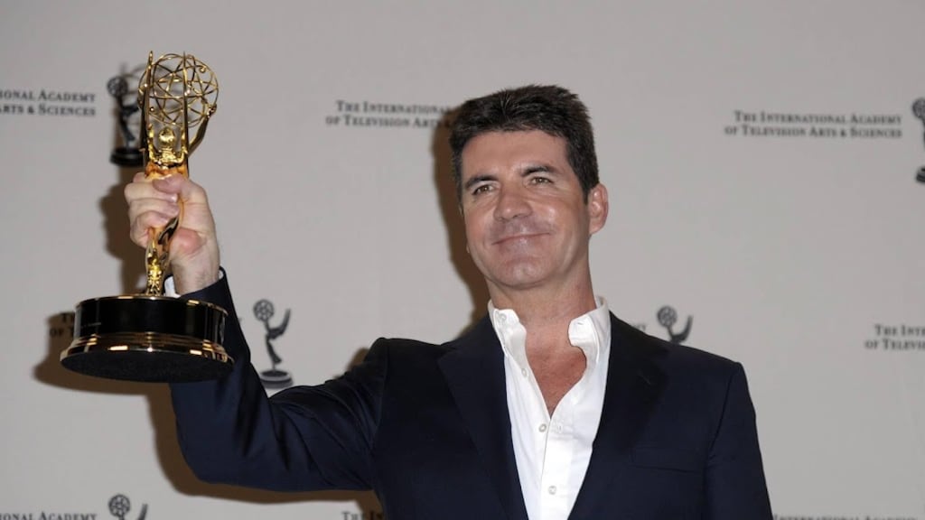 Simon Cowell gaat helm dragen na tweede crash met e-bike