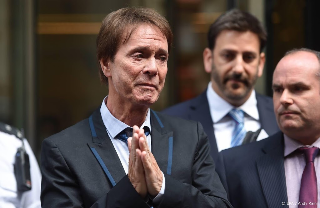 'Cliff Richard wil meer geld van de BBC'