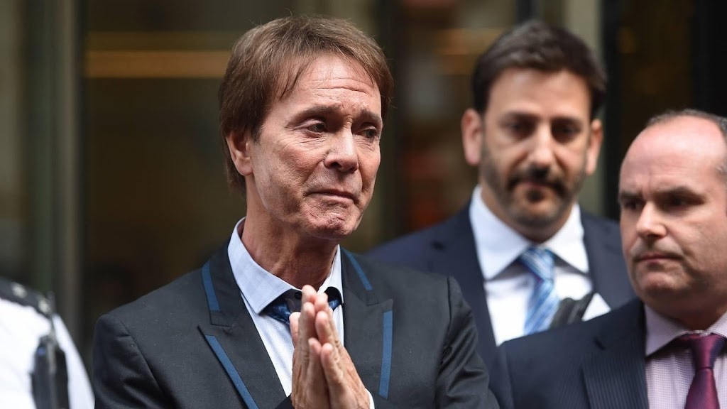 'Cliff Richard wil meer geld van de BBC'