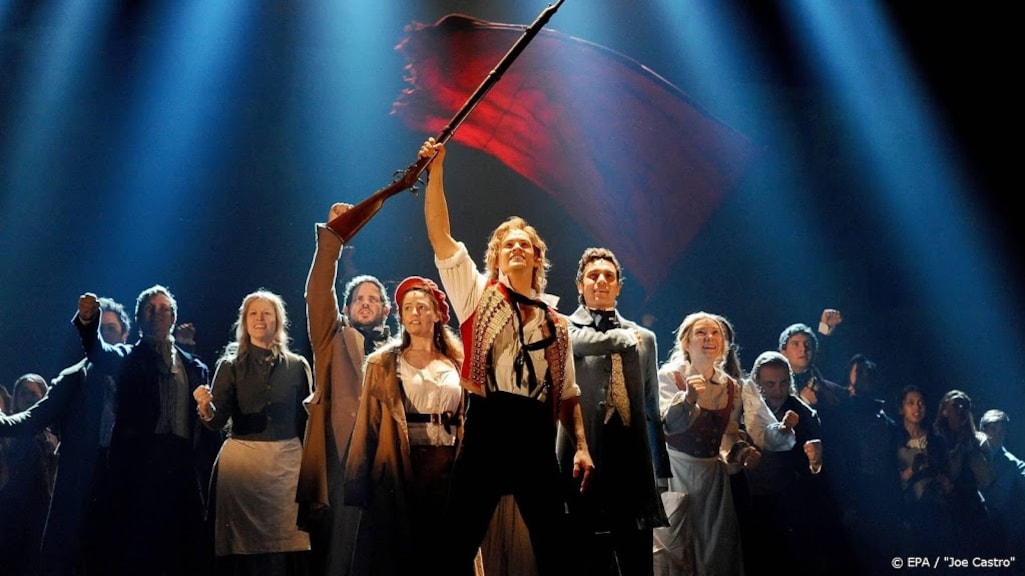 Brits gezin scoort online een hit met Les Misérables-parodie