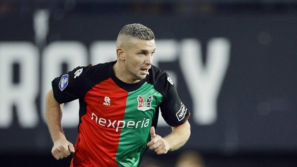 Aanvaller Linssen verlengt aflopend contract bij NEC tot 2028