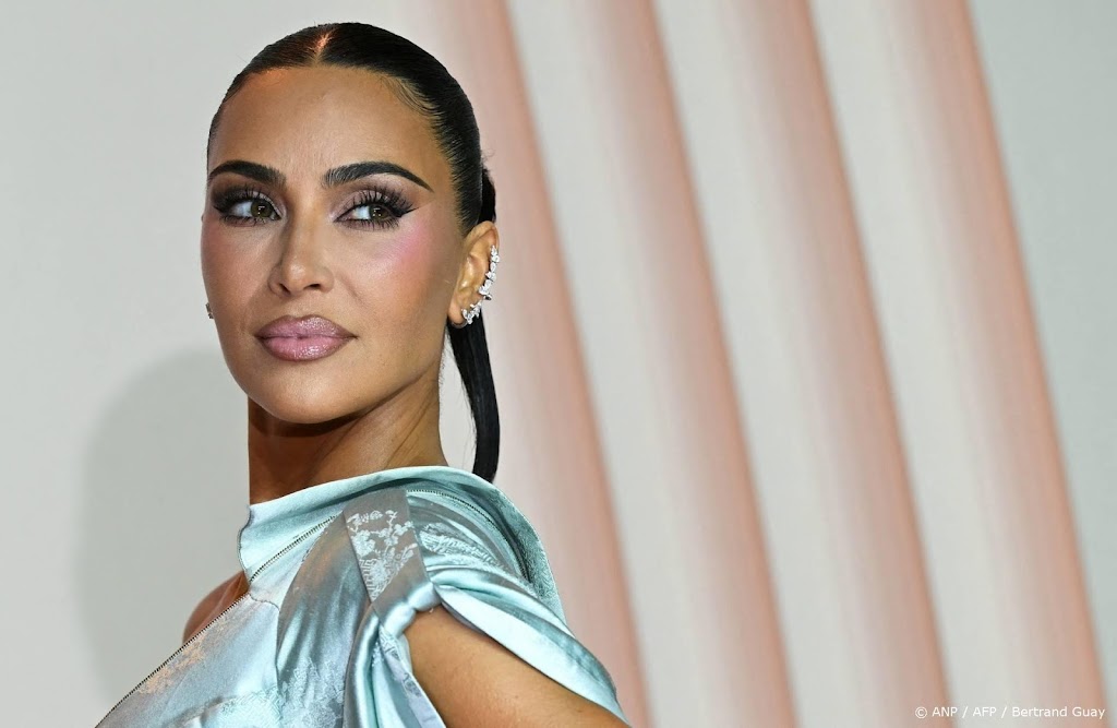 Ontwerper klaagt Kim Kardashian aan voor naam ondergoedlijn
