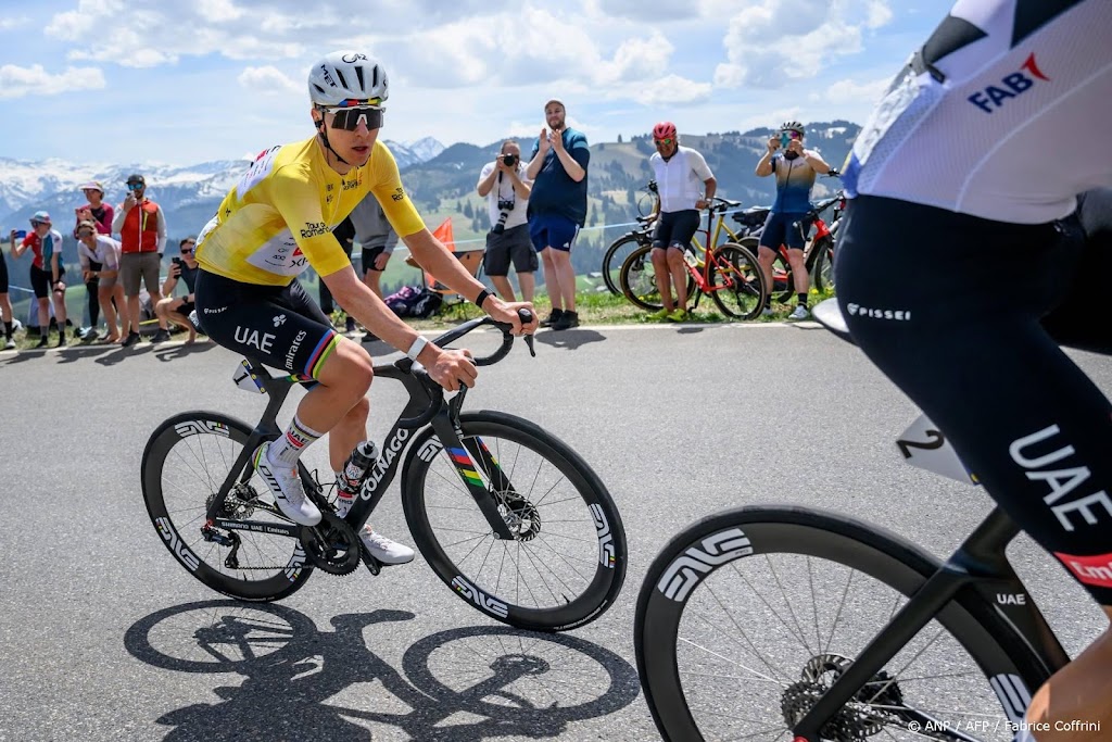 Pogacar boekt derde ritzege in Ronde van Romandië
