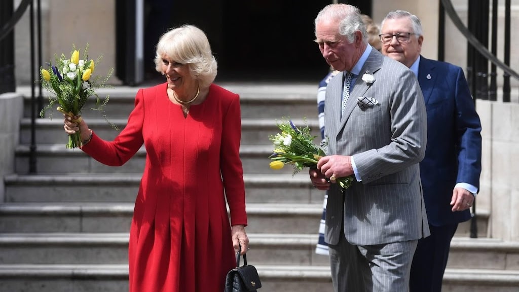 Britse soapserie zendt aflevering met Charles en Camilla uit