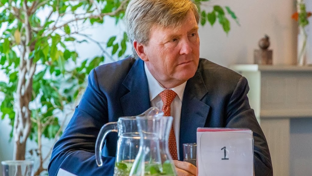 Koning doet niet mee aan lobby voor Songfestival