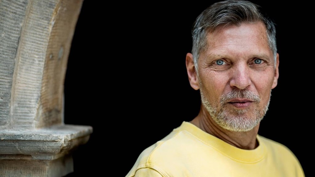 Erwin Olaf nu Ridder in de Orde van de Nederlandse Leeuw