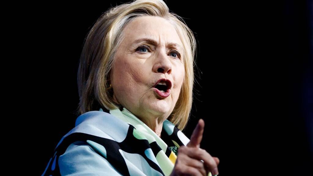 Serie van Hillary Clinton en Spielberg in de maak