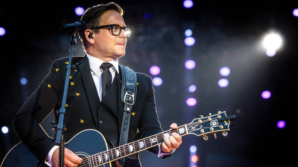 Guus Meeuwis en Broederliefde openen de Uitmarkt