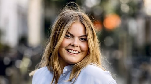 Gravin Eloise milieubewust bezig tijdens tripje in Praag