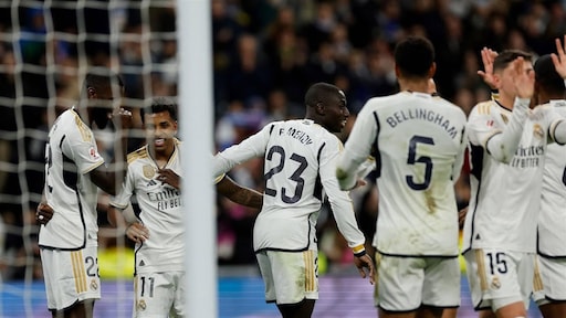 Real Madrid neemt koppositie weer over na zege op Granada