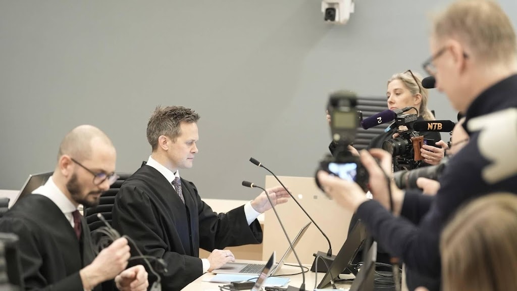 Marius Borg Høiby gearriveerd in rechtbank Oslo voor proces