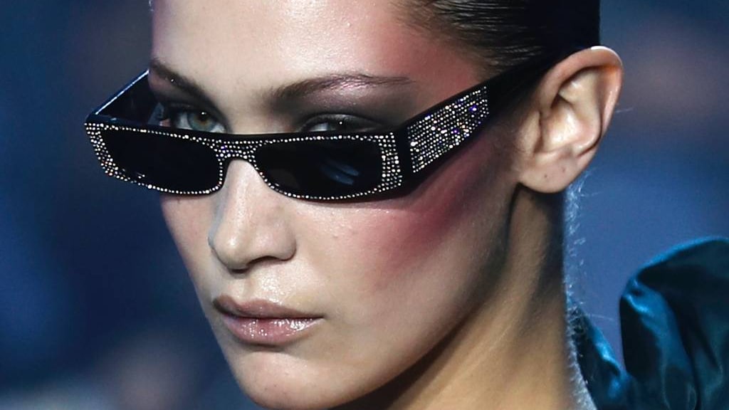 Bella Hadid haalt uit naar internettrol