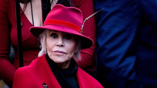 Jane Fonda zet iconische workouts op TikTok