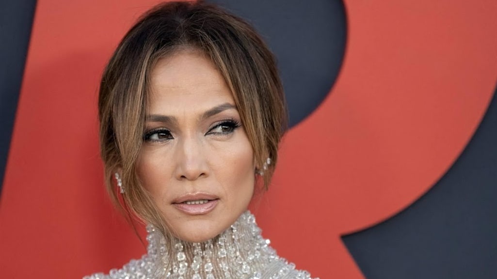 Jennifer Lopez onder vuur na video over alcoholgebruik