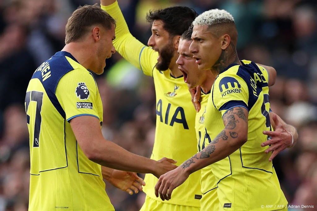 Tottenham Hotspur door zege boven degradatiestreep