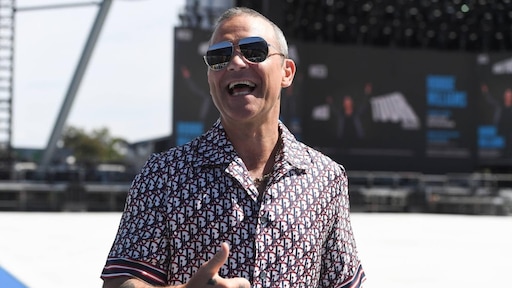 Nieuwe look voor Robbie Williams