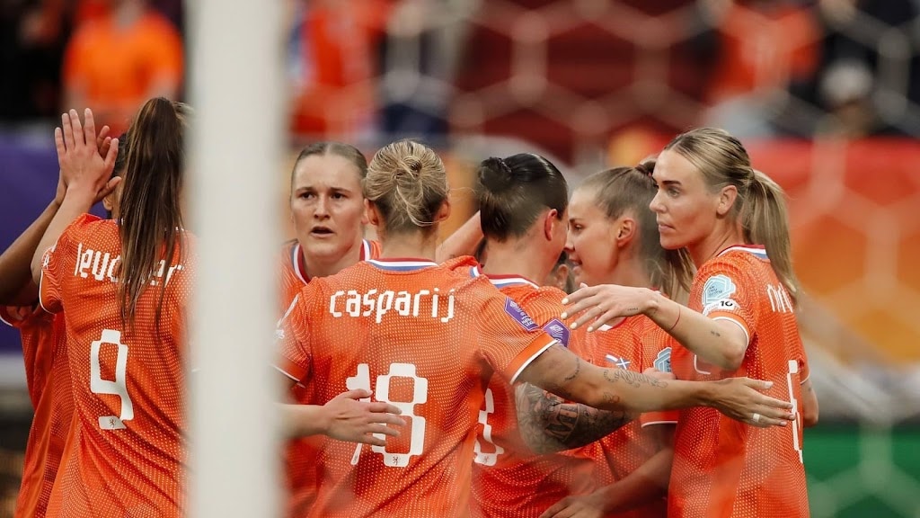 Voetbalsters maken ook thuis tegen Schotland geen indruk: 1-1