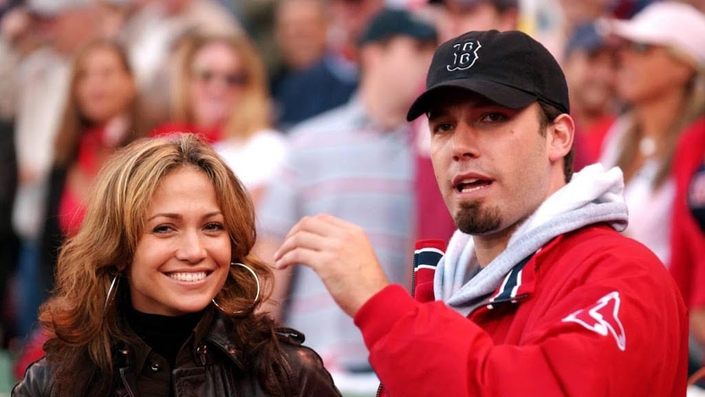 Jennifer Lopez en Ben Affleck hand in hand gespot in pretpark