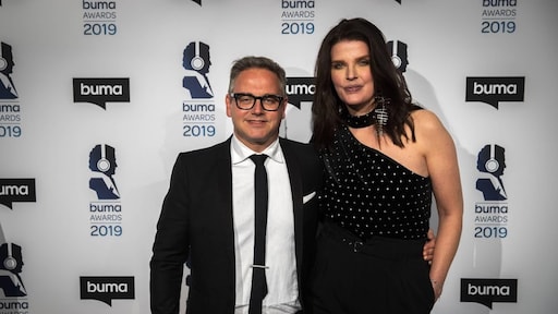 Guus Meeuwis ter ere van huwelijk nieuw nummer uitgebracht