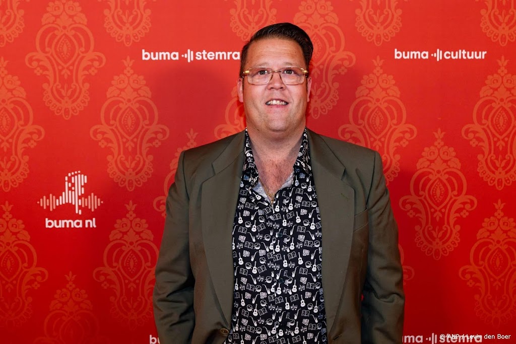 Rutger van Barneveld stoot Shakira van troon in Single Top 100