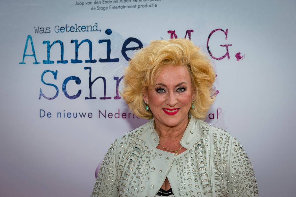 Karin Bloemen weer op de been na operatie