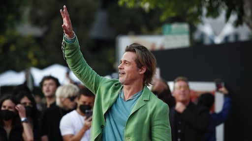 'Brad Pitt is weer aan het daten en heeft het gezellig'