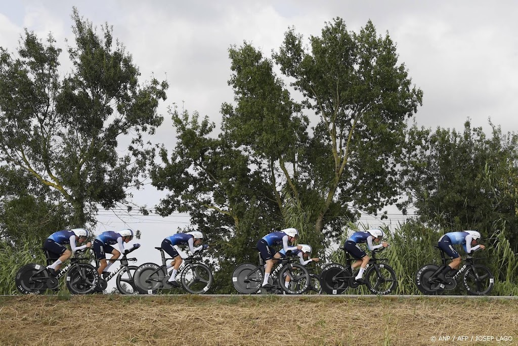 Israel - Premier Tech trekt zich niet terug uit Vuelta