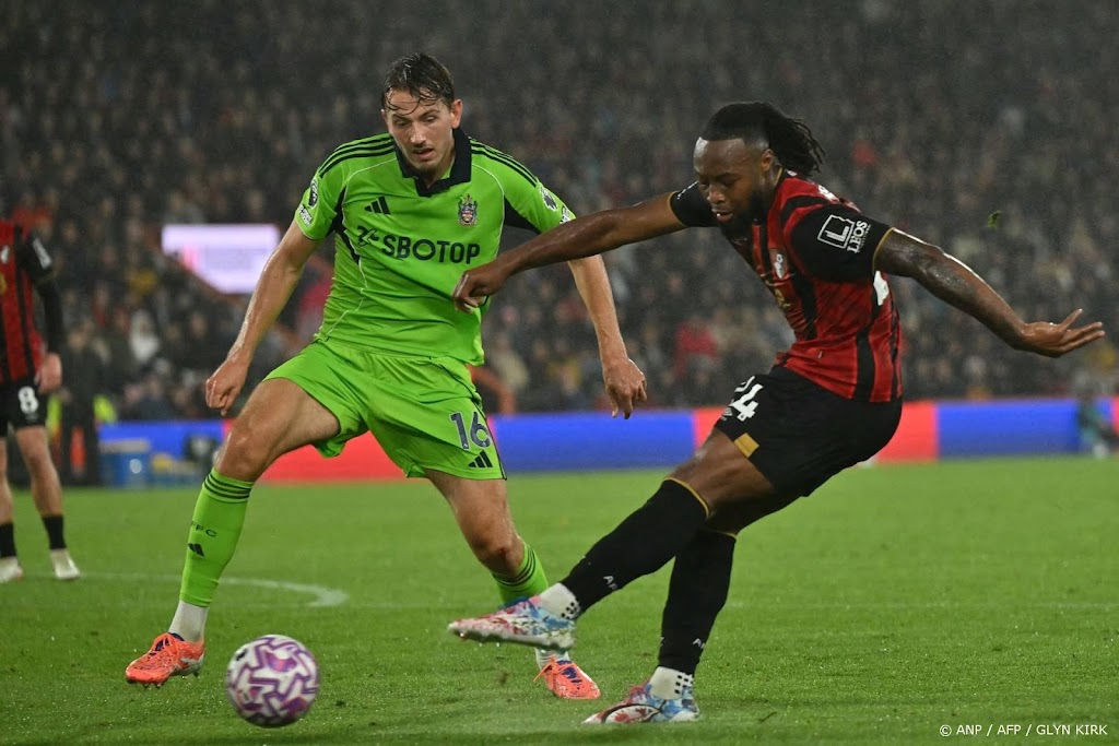 Kluivert en Semenyo leiden Bournemouth naar plek 2 Premier League