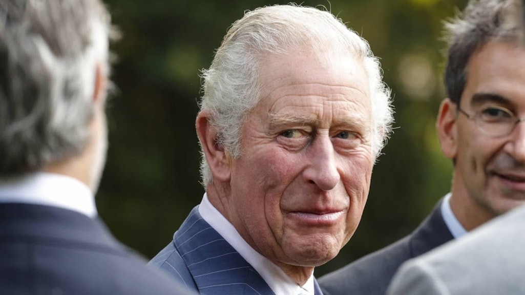 Prins Charles heeft onderonsje Leonardo DiCaprio