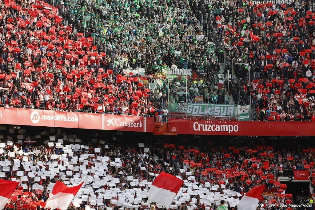 Sevilla kaznovana z delno zaprtjem stadiona zaradi izgredov na derbiju proti Betisu