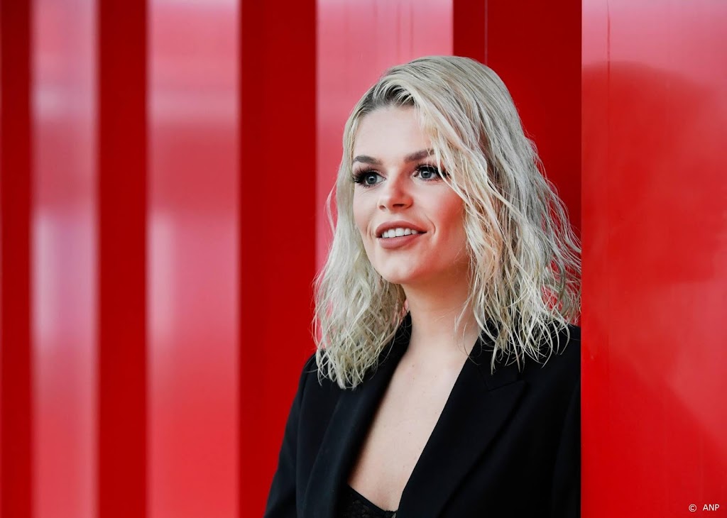 Davina Michelle maakt titelsong Big Brother: 'Vereerd'