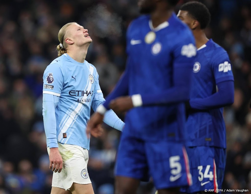 Manchester City verspeelt in blessuretijd zege tegen Chelsea