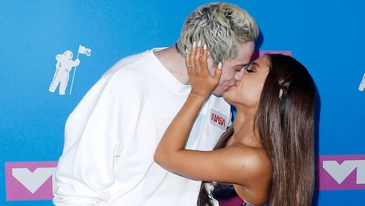 Pete Davidson zoenend gespot met andere vrouw