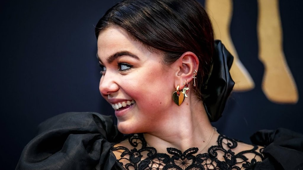 Abbey Hoes en Leo Alkemade schitteren in nieuwe romcom Rokjesnacht