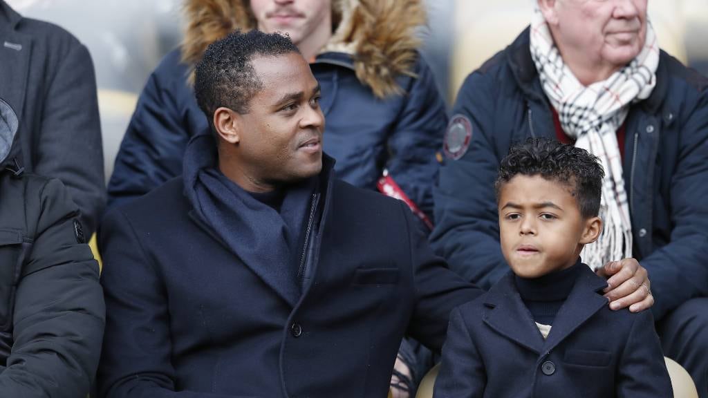 Shane Kluivert meldt zich in Boeken Top 10