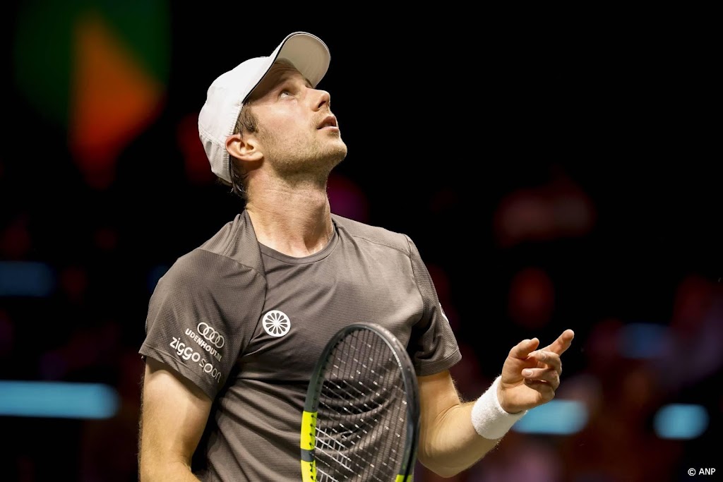 Van de Zandschulp onderuit in Boekarest na gemiste matchpoints