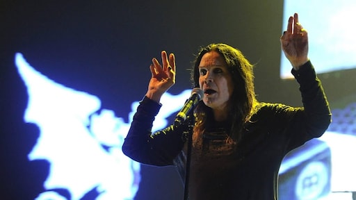 Kleinzoon Ozzy Osbourne imiteert zanger met Halloween-kostuum: 'Geleerd van de beste'