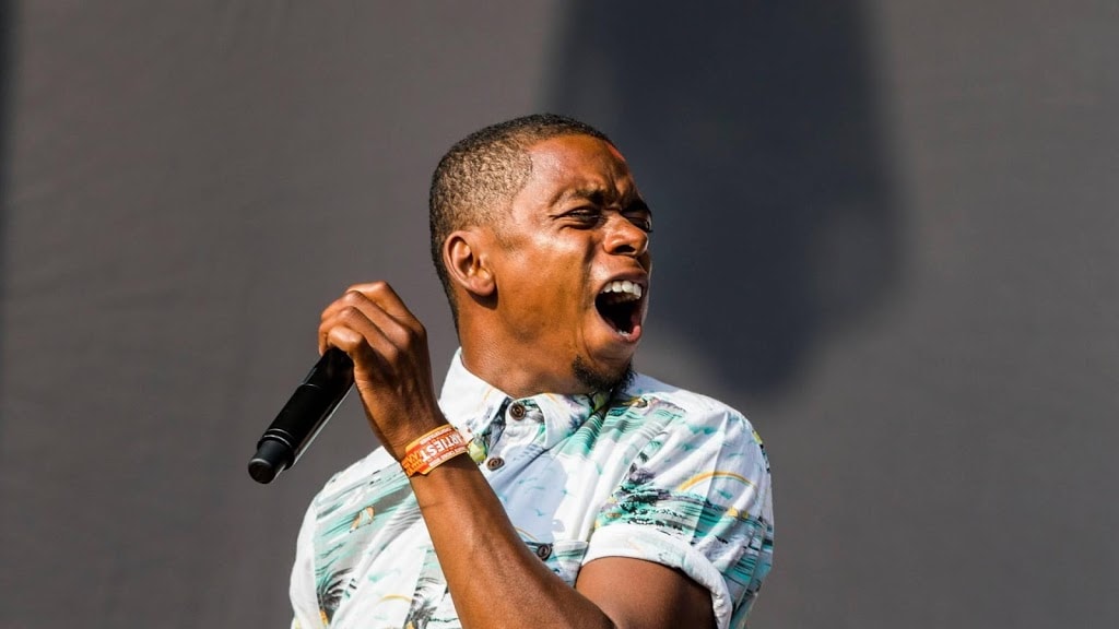 Kerkdienst op Zwarte Cross met Typhoon en koor