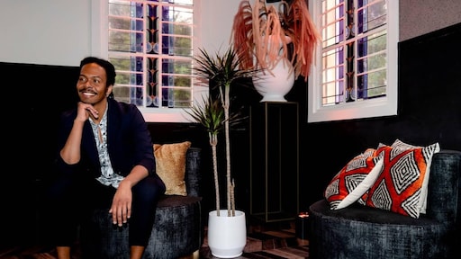 Jeangu Macrooy laat Nederland snel nieuwe muziek horen