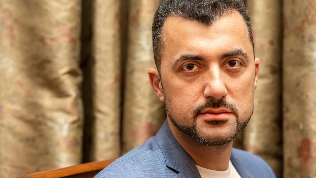 Özcan Akyol niet tevreden met straf van zijn bedreiger