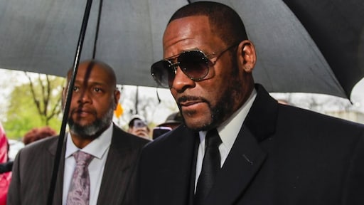 Advocaat R. Kelly vindt zelfmoordpreventie onnodige straf