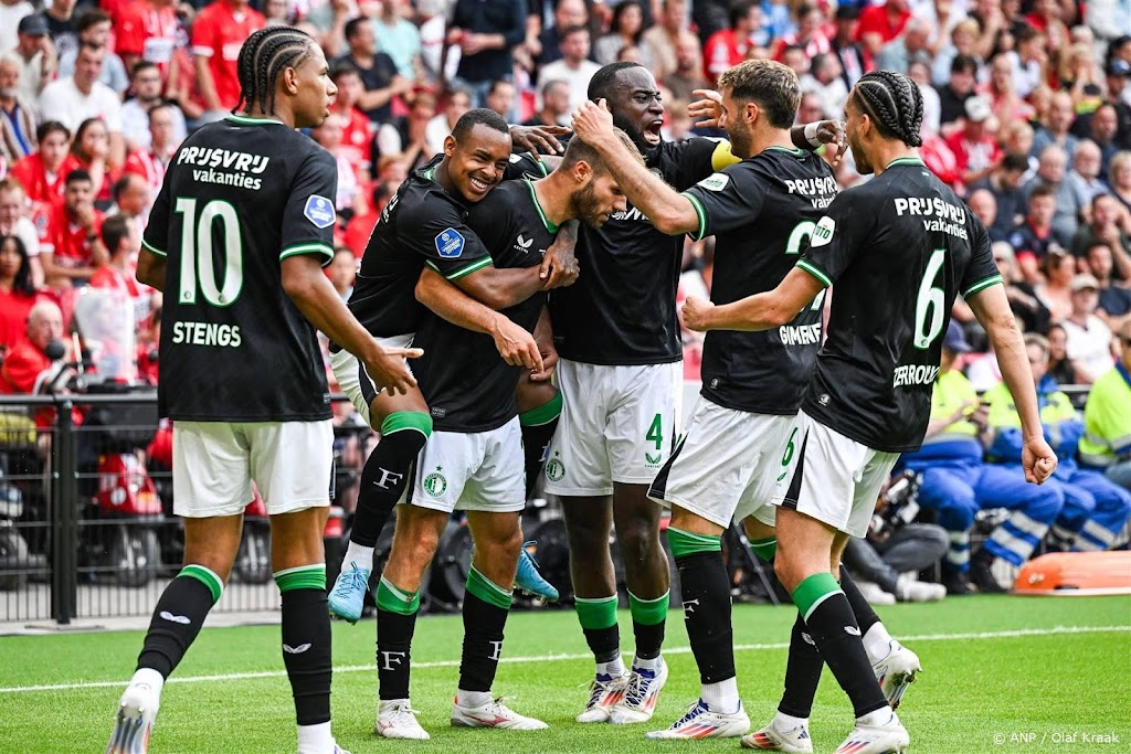 Feyenoord verslaat PSV en pakt Johan Cruijff Schaal